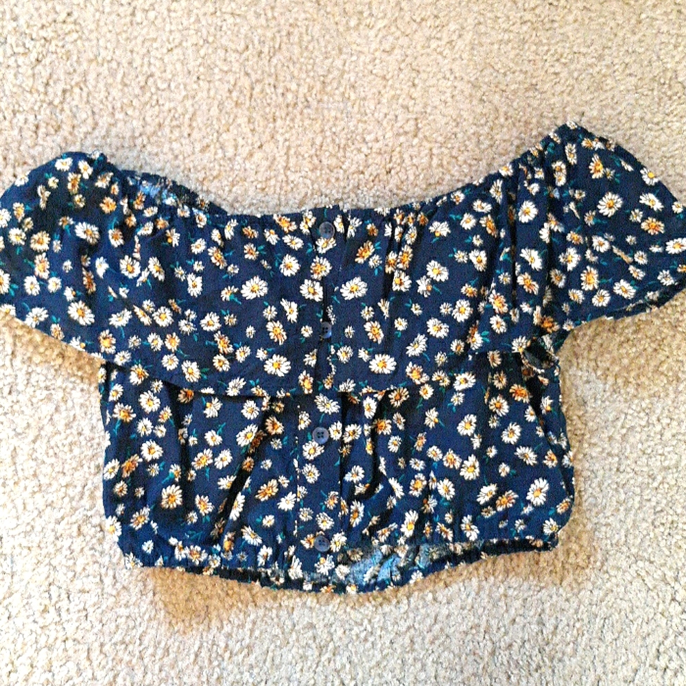 Floral off-the-shoulder crop top